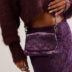NWT FREE PEOPLE CANTIGA METALLIC CROSSBODY IN VIVA LA VIOLET
